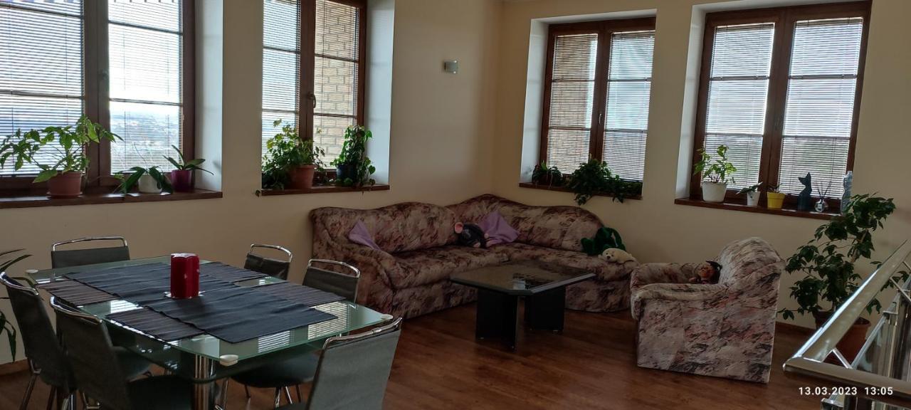 Villa Homestay Nad Helmrovkou Prága Kültér fotó