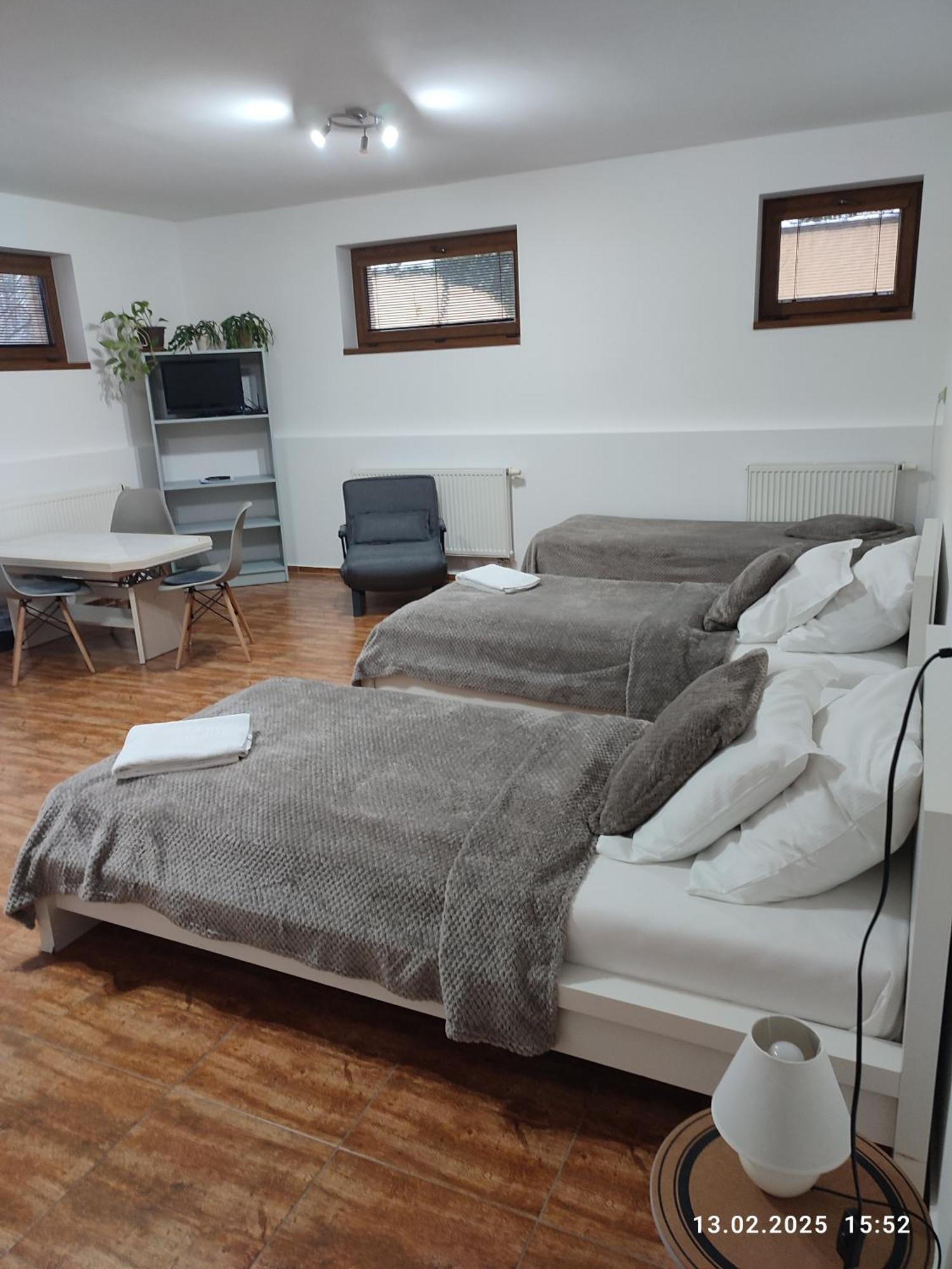 Villa Homestay Nad Helmrovkou Prága Kültér fotó