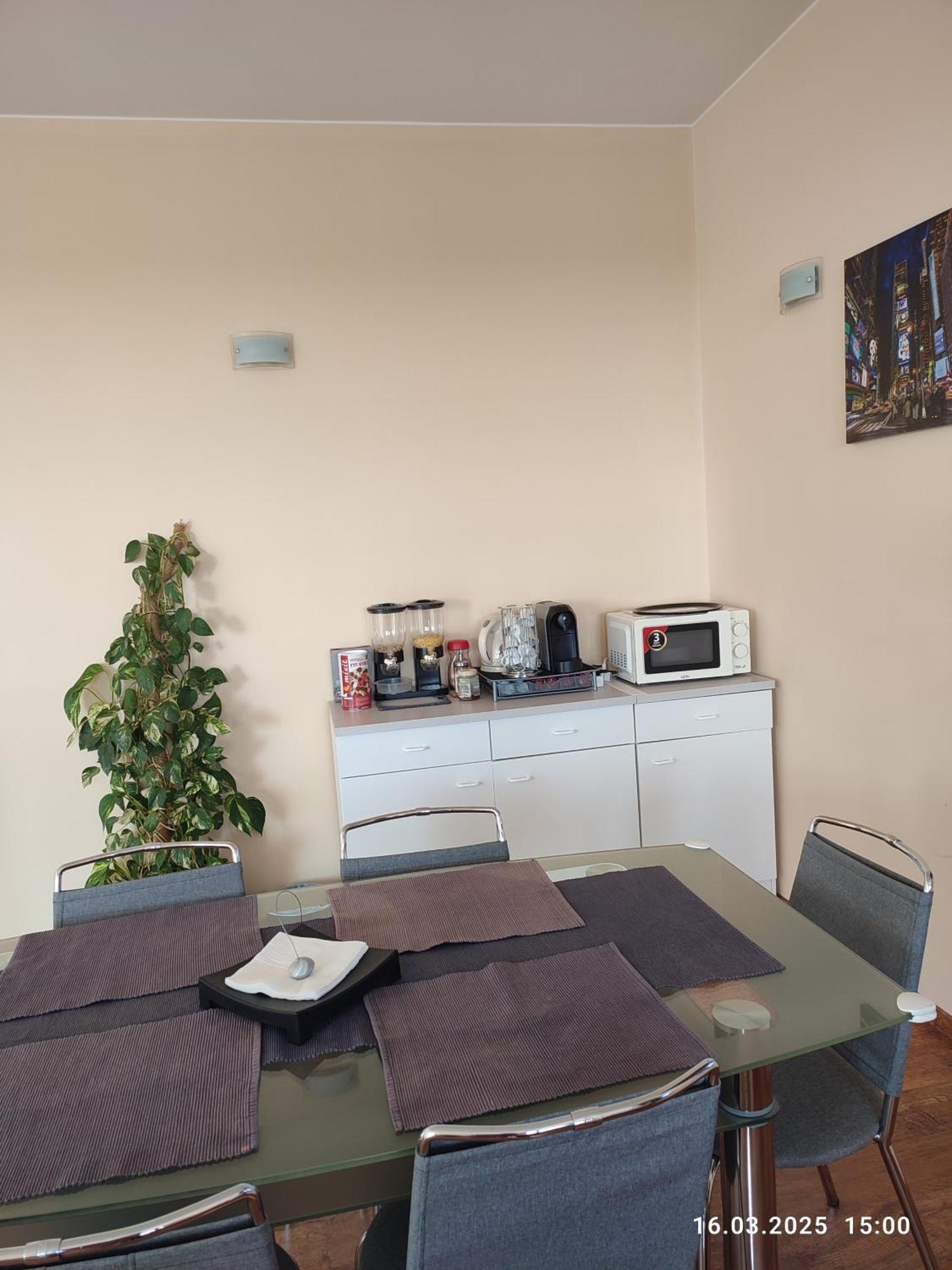 Villa Homestay Nad Helmrovkou Prága Kültér fotó